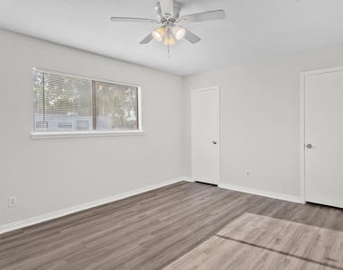 7009 Sprague Avenue - Photo Thumbnail 10