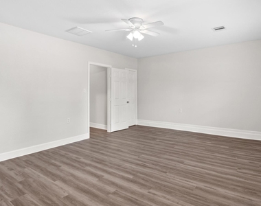 7009 Sprague Avenue - Photo Thumbnail 15