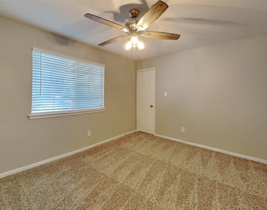 24810 Butterwick Drive - Photo Thumbnail 11