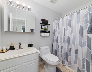 21115 Birchbank Ln - Photo Thumbnail 11