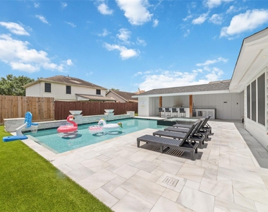 21115 Birchbank Ln - Photo Thumbnail 37