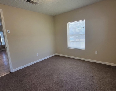 4415 Mckinney Street - Photo Thumbnail 14