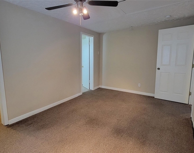 4415 Mckinney Street - Photo Thumbnail 9