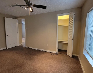 4415 Mckinney Street - Photo Thumbnail 10