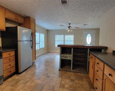 4415 Mckinney Street - Photo Thumbnail 7