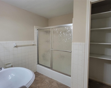 4415 Mckinney Street - Photo Thumbnail 13