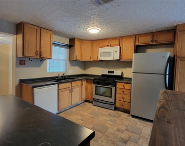 4415 Mckinney Street - Photo Thumbnail 6