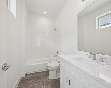 1607 Roy Street - Photo Thumbnail 39