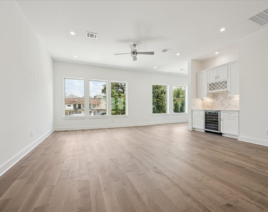 1607 Roy Street - Photo Thumbnail 1