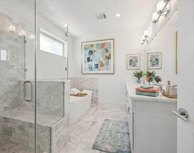 1607 Roy Street - Photo Thumbnail 23