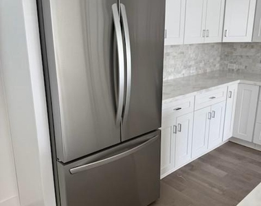 1607 Roy Street - Photo Thumbnail 33