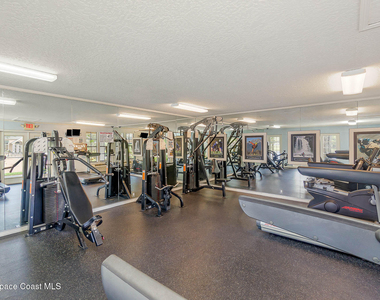 7667 N Wickham Road - Photo Thumbnail 16