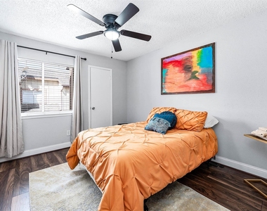 12668 Newbrook Drive - Photo Thumbnail 31