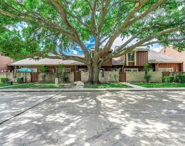 12668 Newbrook Drive - Photo Thumbnail 4