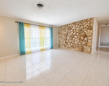 1365 29th Avenue - Photo Thumbnail 4