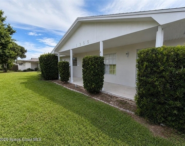 1365 29th Avenue - Photo Thumbnail 2