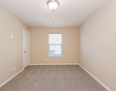 6135 Carver Pines Drive - Photo Thumbnail 24