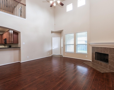 6135 Carver Pines Drive - Photo Thumbnail 6