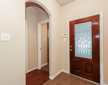 6135 Carver Pines Drive - Photo Thumbnail 3