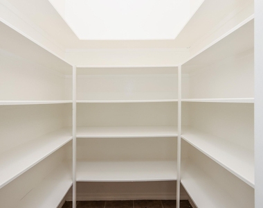 6135 Carver Pines Drive - Photo Thumbnail 15