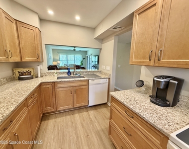 6175 S Mirror Lake Drive - Photo Thumbnail 8