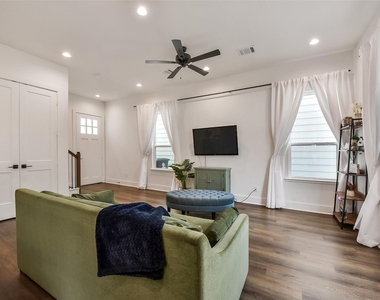 1228 Mcneil Street - Photo Thumbnail 9