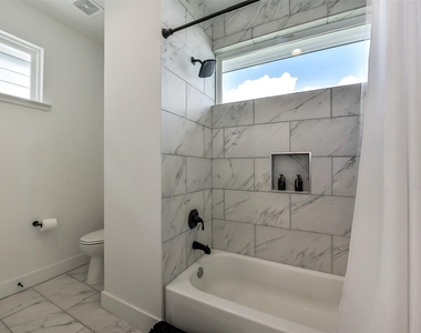 1228 Mcneil Street - Photo Thumbnail 21