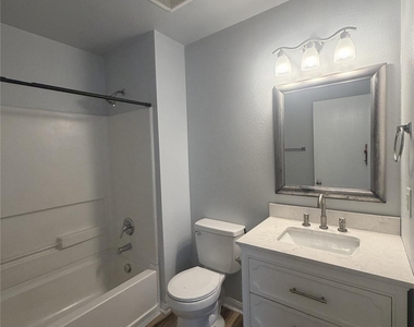 717 6th Avenue N - Photo Thumbnail 12