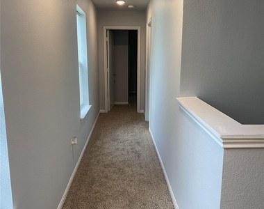 717 6th Avenue N - Photo Thumbnail 11