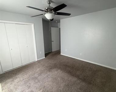 717 6th Avenue N - Photo Thumbnail 8