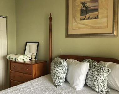 523 Ocean Park Lane - Photo Thumbnail 13