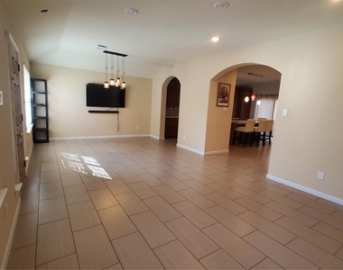 21506 Elm Hurst Lane - Photo Thumbnail 4