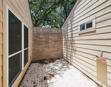 11426 Lakeside Place Dr - Photo Thumbnail 24