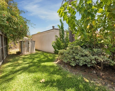 11426 Lakeside Place Dr - Photo Thumbnail 31