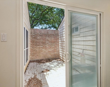 11426 Lakeside Place Dr - Photo Thumbnail 25