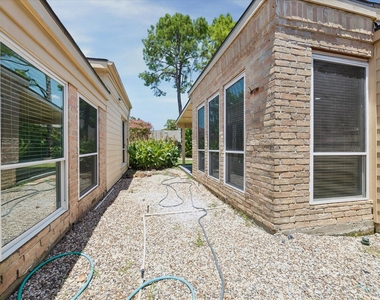 11426 Lakeside Place Dr - Photo Thumbnail 30