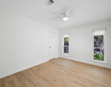 11426 Lakeside Place Dr - Photo Thumbnail 20