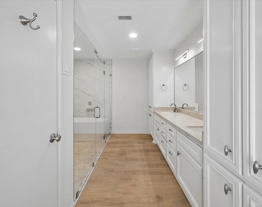 11426 Lakeside Place Dr - Photo Thumbnail 14
