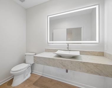 11426 Lakeside Place Dr - Photo Thumbnail 17