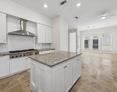 11426 Lakeside Place Dr - Photo Thumbnail 11