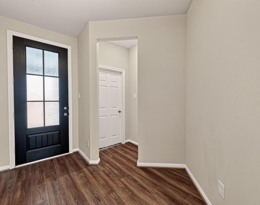 2483 Solaris Bend Dr Drive - Photo Thumbnail 4