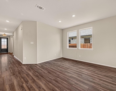 2483 Solaris Bend Dr Drive - Photo Thumbnail 5