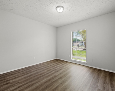 6450 Bazel Brook Drive - Photo Thumbnail 9