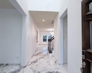 30239 Twisting Springs Drive - Photo Thumbnail 17