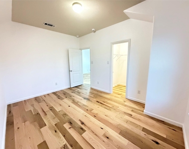 30239 Twisting Springs Drive - Photo Thumbnail 29