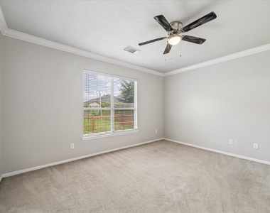 6218 Lovage Avenue - Photo Thumbnail 10