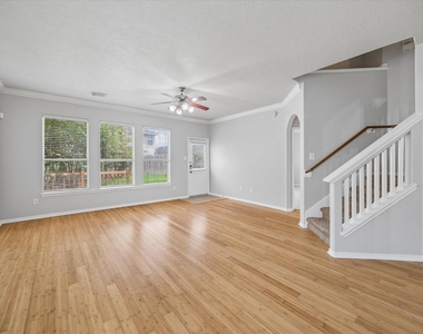 6218 Lovage Avenue - Photo Thumbnail 6