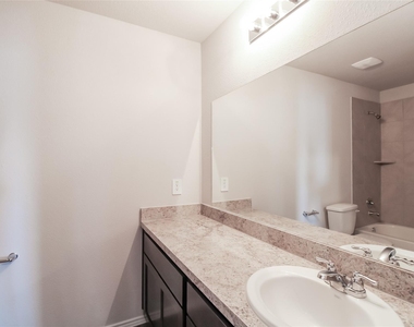 2550 Grayling Drive - Photo Thumbnail 10