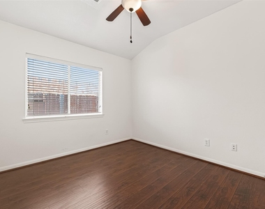 2638 Marquette Trail - Photo Thumbnail 18