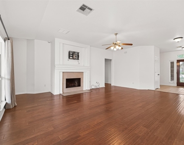 2638 Marquette Trail - Photo Thumbnail 3